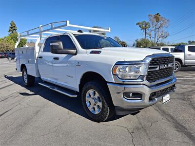 2024 RAM 3500 Big Horn UTILITY 6.7L CUMMINS,ONLY 45K MILES! - Photo 3 - Santa Ana, CA 92703