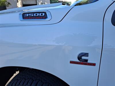 2024 RAM 3500 Big Horn UTILITY 6.7L CUMMINS,ONLY 45K MILES! - Photo 19 - Santa Ana, CA 92703