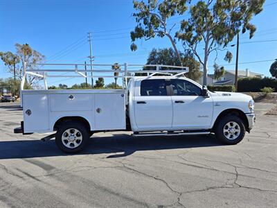 2024 RAM 3500 Big Horn UTILITY 6.7L CUMMINS,ONLY 45K MILES! - Photo 5 - Santa Ana, CA 92703