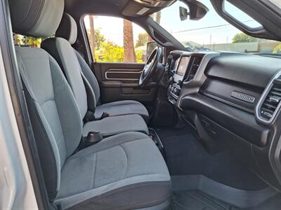 2024 RAM 3500 Big Horn UTILITY 6.7L CUMMINS,ONLY 45K MILES! - Photo 21 - Santa Ana, CA 92703