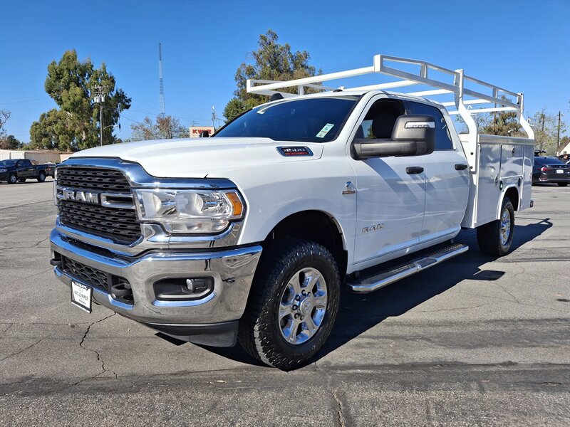 2024 RAM 3500 Big Horn UTILITY 6.7L CUMMINS,ONLY 45K  MILES! - Photo 1 - Santa Ana, CA 92703