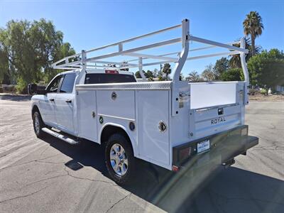 2024 RAM 3500 Big Horn UTILITY 6.7L CUMMINS,ONLY 45K MILES! - Photo 4 - Santa Ana, CA 92703