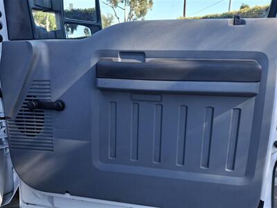 2013 Ford F-250 Super Duty utility   - Photo 20 - Santa Ana, CA 92703