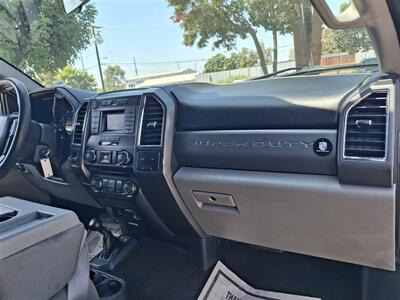 2018 Ford F-350 Super Duty utility   - Photo 13 - Santa Ana, CA 92703