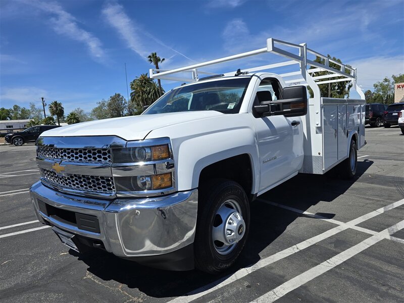 2019 Chevrolet Silverado 3500HD Utility 6.0L Gas,ONLY 81K MILES!   - Photo 1 - Santa Ana, CA 92703