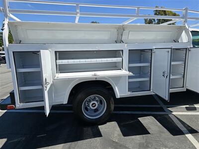 2019 Chevrolet Silverado 3500HD Utility 6.0L Gas,ONLY 81K MILES!   - Photo 2 - Santa Ana, CA 92703