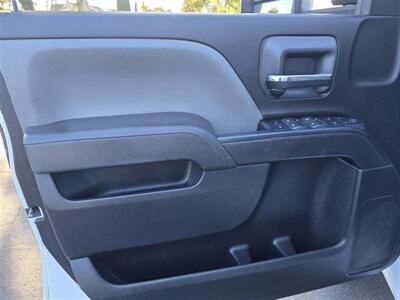 2019 Chevrolet 2500HD UTILITY 6.0L GAS, 4DR,LADDER RACK!   - Photo 14 - Santa Ana, CA 92703