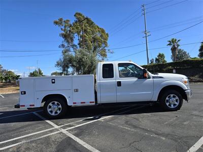 2014 Ford F-350 Super Duty XLT UTILITY 6.2L GAS,115K MILES!   - Photo 1 - Santa Ana, CA 92703