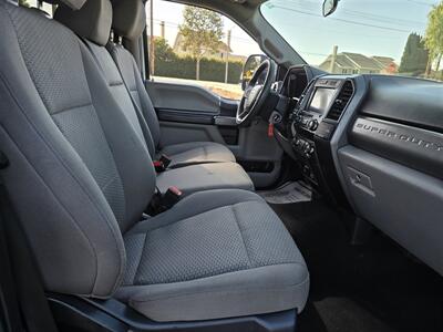 2022 Ford F550 XLT STAKE BED,6.7L DIESEL,4-WHEEL DRIVE,  PWR LFT GATE! - Photo 28 - Santa Ana, CA 92703