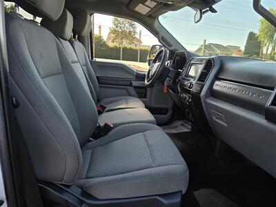 2022 Ford F550 XLT STAKE BED,6.7L DIESEL,4-WHEEL DRIVE,  PWR LFT GATE! - Photo 26 - Santa Ana, CA 92703