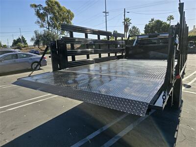 2022 Ford F550 XLT STAKE BED,6.7L DIESEL,4-WHEEL DRIVE,  PWR LFT GATE! - Photo 32 - Santa Ana, CA 92703