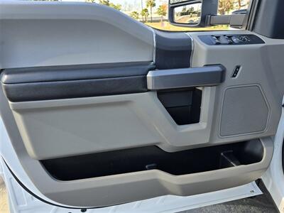 2022 Ford F550 XLT STAKE BED,6.7L DIESEL,4-WHEEL DRIVE,  PWR LFT GATE! - Photo 22 - Santa Ana, CA 92703