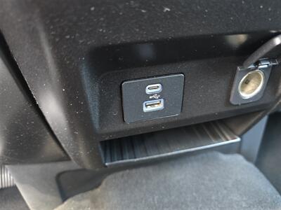 2022 Ford F550 XLT STAKE BED,6.7L DIESEL,4-WHEEL DRIVE,  PWR LFT GATE! - Photo 30 - Santa Ana, CA 92703