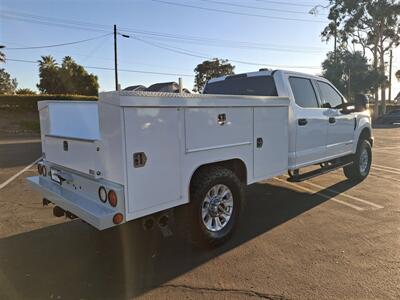 2022 Ford F-350 Super Duty XLT 6.7L DIESEL, 4X4,LADDER RACK   - Photo 6 - Santa Ana, CA 92703