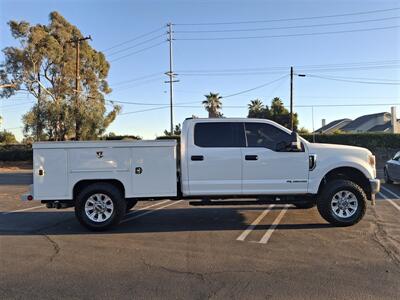 2022 Ford F-350 Super Duty XLT 6.7L DIESEL, 4X4,LADDER RACK   - Photo 5 - Santa Ana, CA 92703