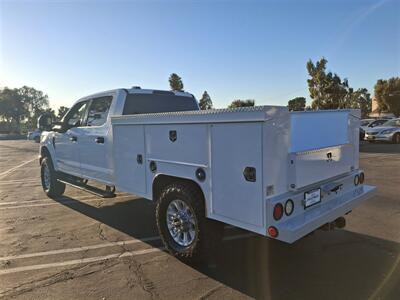 2022 Ford F-350 Super Duty XLT 6.7L DIESEL, 4X4,LADDER RACK   - Photo 33 - Santa Ana, CA 92703