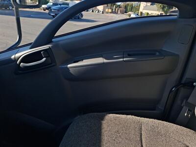 2025 Isuzu Hino - Photo 16 - Santa Ana, CA 92703