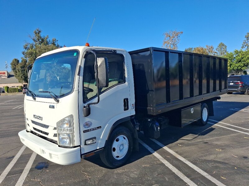 2025 Isuzu Hino   - Photo 1 - Santa Ana, CA 92703