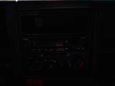 2025 Isuzu Hino - Photo 11 - Santa Ana, CA 92703