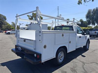 2021 Ford Commercial F-250 Super Duty UTILITY   - Photo 5 - Santa Ana, CA 92703