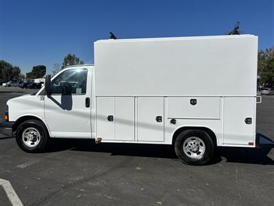 2019 Chevrolet Express 3500   - Photo 5 - Santa Ana, CA 92703