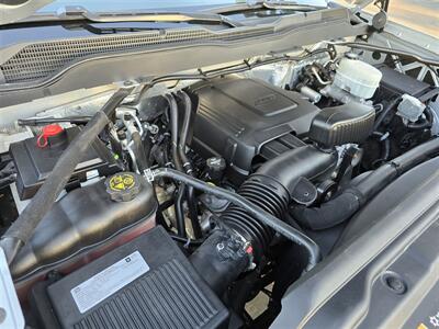 2018 Chevrolet Comm Silverado 2500HD GLASS TRUCK,6.0L GAS,4 NEW TIRES! - Photo 12 - Santa Ana, CA 92703