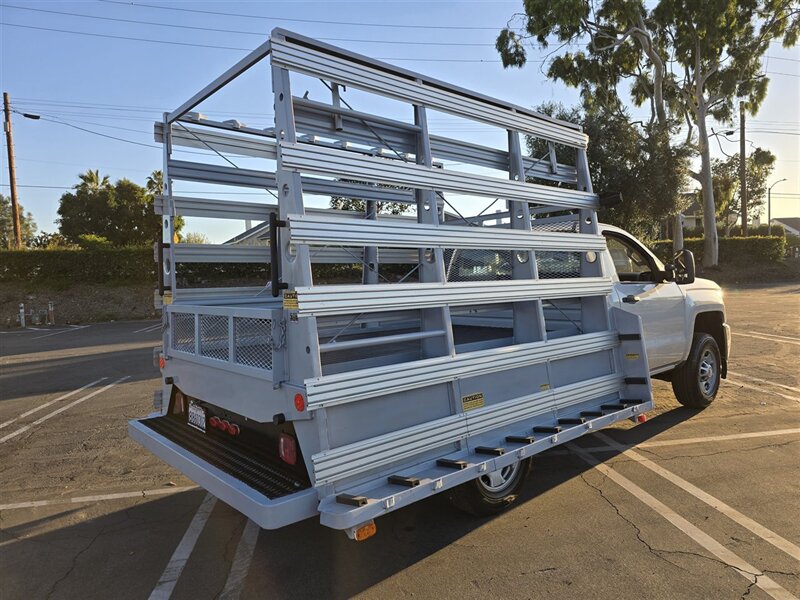 2018 Chevrolet Comm Silverado 2500HD GLASS TRUCK,6.0L GAS,4 NEW TIRES!   - Photo 1 - Santa Ana, CA 92703
