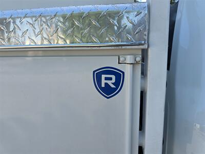 2022 RAM 2500 8FT ROYAL ENCLOSED BED.   - Photo 25 - Santa Ana, CA 92703
