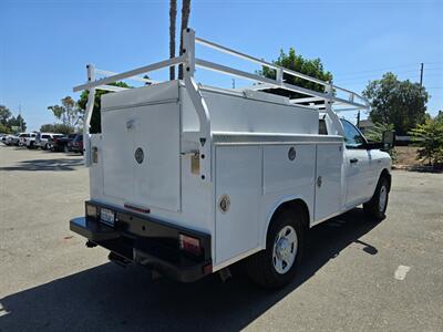 2022 RAM 2500 8FT ROYAL ENCLOSED BED.   - Photo 6 - Santa Ana, CA 92703