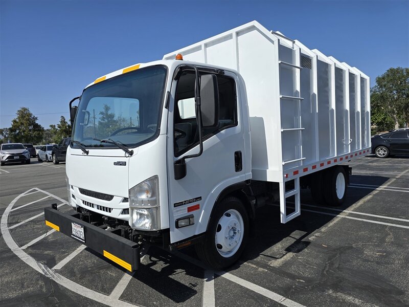 2016 ISUZU NPR HD  CHIPPER,6.0L GAS,ONLY 28K MILES! - Photo 1 - Santa Ana, CA 92703