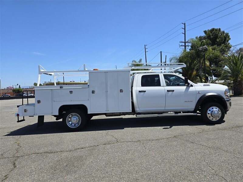 2022 Dodge 5500 SERVICE TRUCK,6.7L CUMMINS, ONLY  28K MILES. FACTORY WARRANTY ACTIVE!
