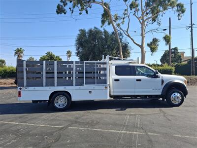 2017 Ford Commercial F550 XLT  POWER LIFT GATE! - Photo 4 - Santa Ana, CA 92703