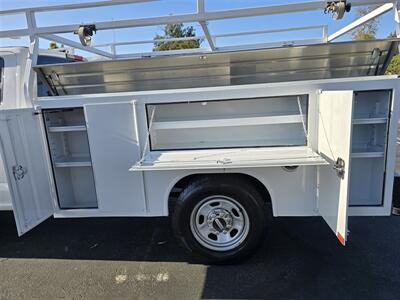 2017 Ford F350 XL UTILITY 6.2L GAS,LADDER RACK.   - Photo 2 - Santa Ana, CA 92703