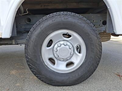 2007 Chevrolet Silverado 2500HD Classic UTILITY 6.0L GAS, ONLY 66K MILES! - Photo 13 - Santa Ana, CA 92703