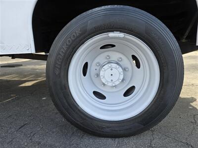 1999 Ford F550 Super Duty XL UTILITY 7.3L DIESEL, RUNS PERFECT!   - Photo 17 - Santa Ana, CA 92703