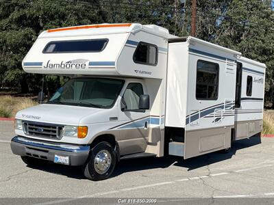 2006 Fleetwood Jamboree 31M   - Photo 5 - Burbank, CA 91502