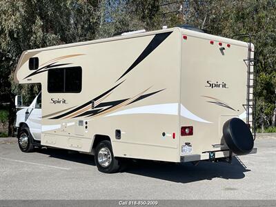 2017 Winnebago Spirit 22R   - Photo 4 - Burbank, CA 91502