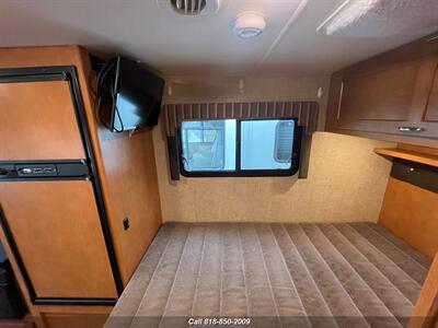 2017 Winnebago Spirit 22R   - Photo 18 - Burbank, CA 91502