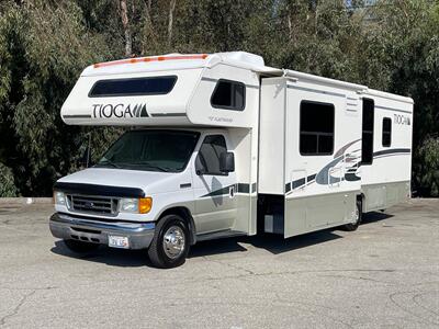 2006 Fleetwood Tioga 31M   - Photo 3 - Burbank, CA 91502