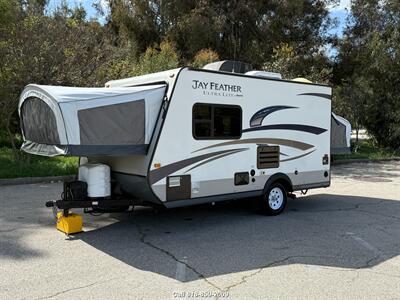 2015 Jayco Ultra Lite X17Z   - Photo 13 - Burbank, CA 91502