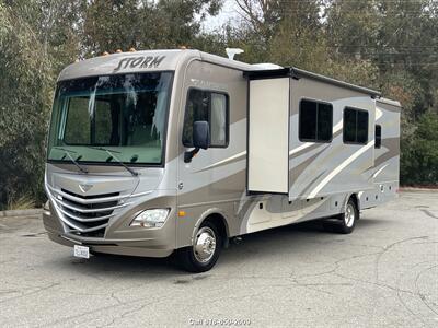 2015 Fleetwood Storm 32V   - Photo 3 - Burbank, CA 91502