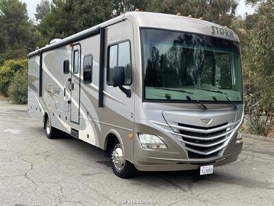 2015 Fleetwood Storm 32V   - Photo 2 - Burbank, CA 91502