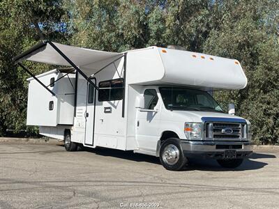 2010 Coachmen Freelander 32BH   - Photo 1 - Burbank, CA 91502