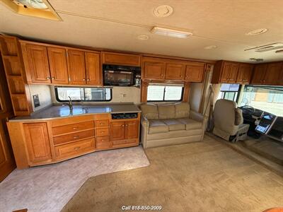 2006 Gulf Stream Sun Voyager 8379   - Photo 12 - Burbank, CA 91502