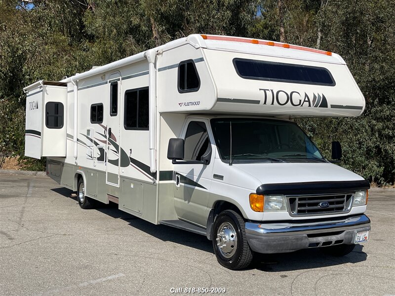 2006 Fleetwood Tioga 31M  