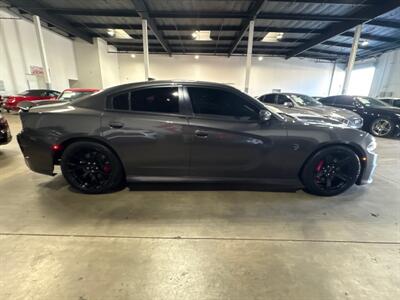 2018 Dodge Charger SRT Hellcat   - Photo 8 - Orange, CA 92867