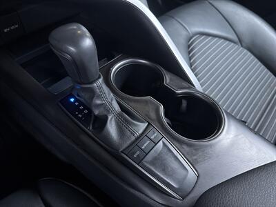 2023 Toyota Camry SE   - Photo 14 - Orange, CA 92867