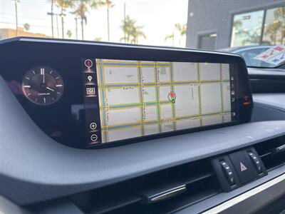 2019 Lexus ES 300h   - Photo 13 - Stanton, CA 90680