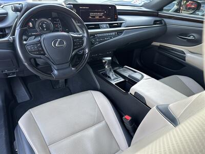 2019 Lexus ES 300h   - Photo 10 - Stanton, CA 90680