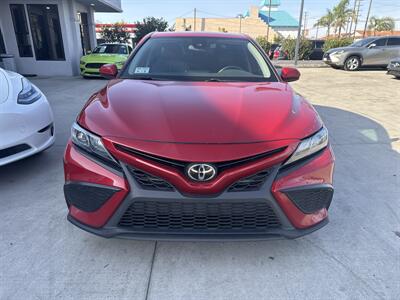 2021 Toyota Camry SE - Photo 2 - Stanton, CA 90680